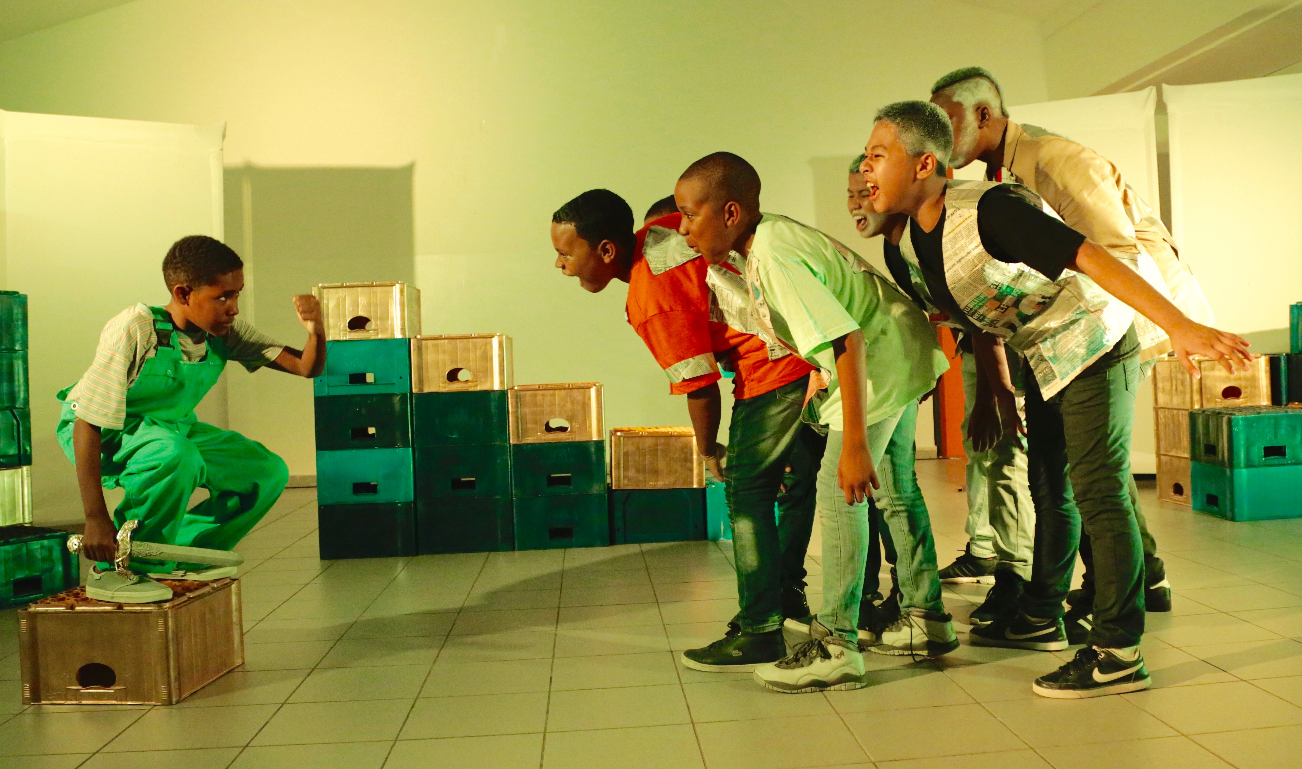 Drazans Kinderen die theater spelen